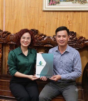 Ký hợp đồng thi công nhà phố chị Lý tại Hòa Cường